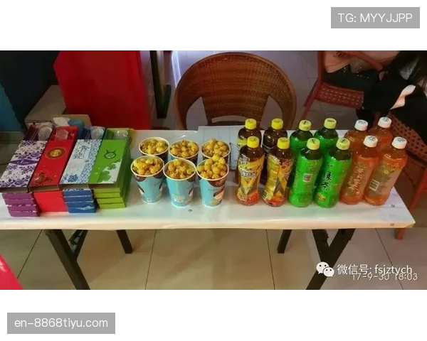 杨千霖家的冰箱里居然塞满了蛋白粉，连饮料都得扫码看成分表