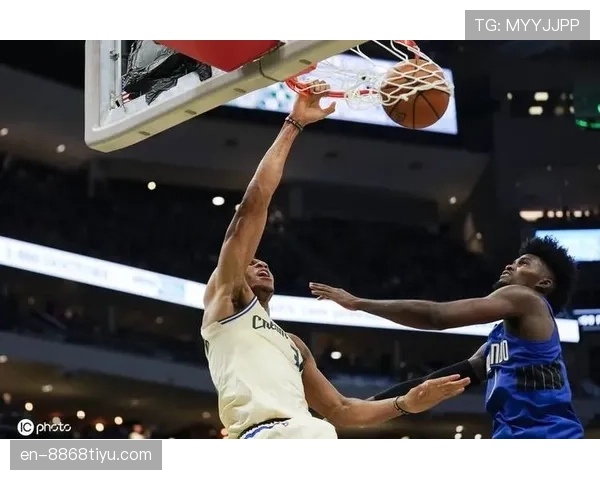 巴郎·戴维斯无球掩护提升得分效率 拉开球队进攻空间